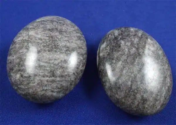 Garnet In Schist Palm Stones