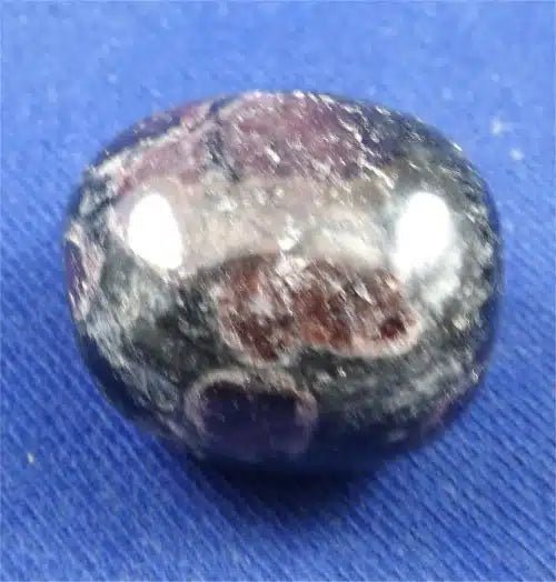 Geological Properties Of Garnet In Astrophyllite - Crystals By Rob