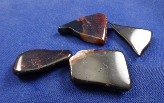 Metaphysical Healing Properties of Black Lace Agate