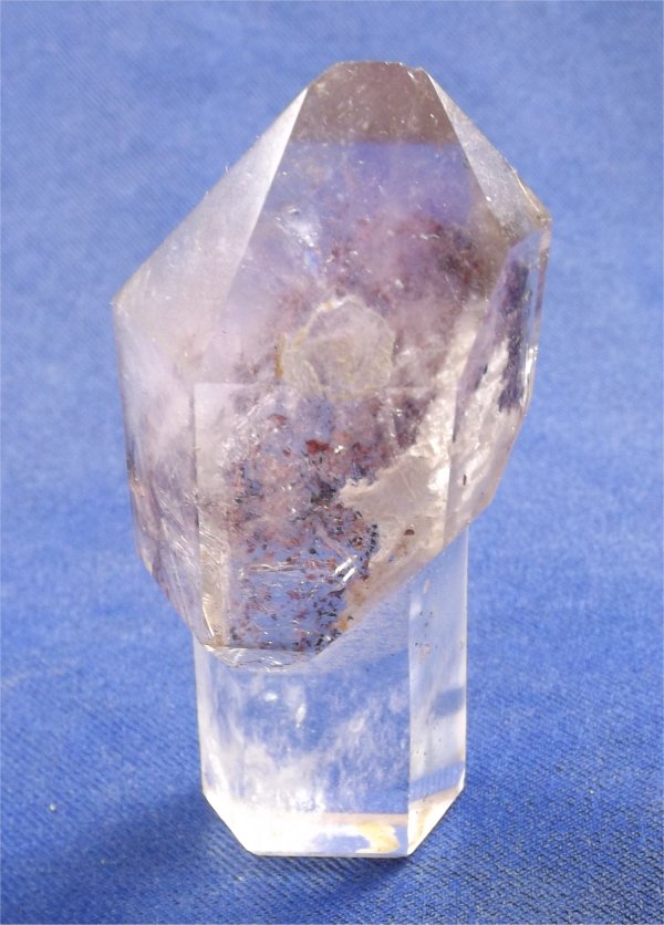 Metaphysical Healing Properties of Sceptre-Shaped Crystals