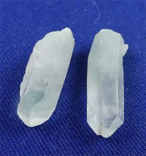 Actinolite In Quartz Crystals Medium