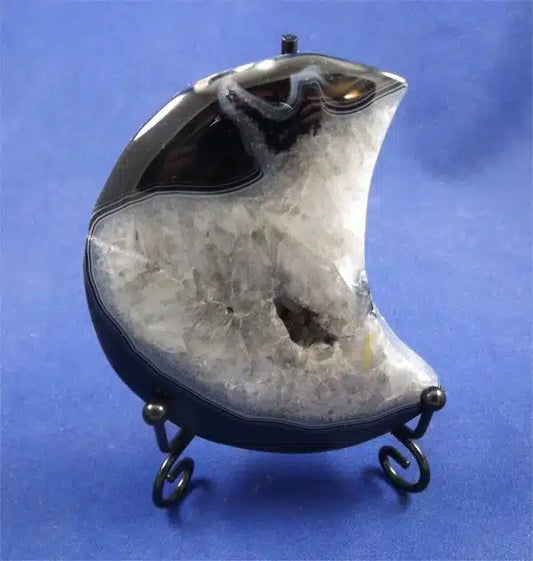 Banded Black Agate And Quartz Moon 1