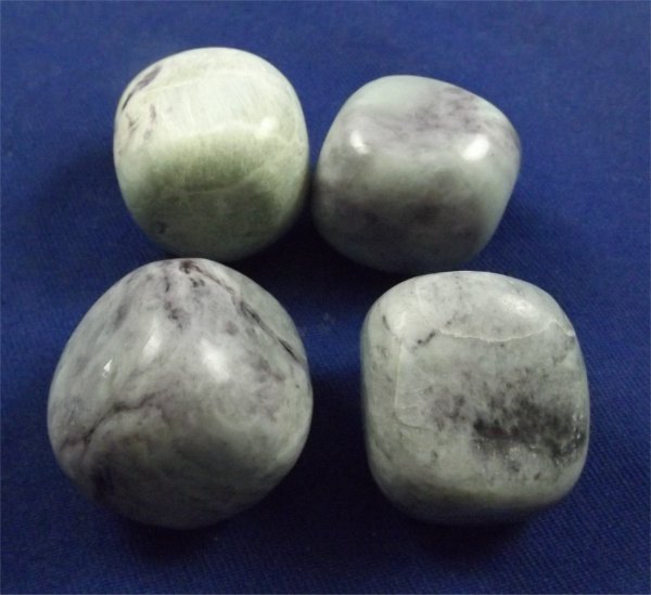 Kammererite Tumbled Stone